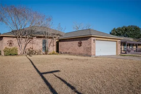 1805 Willow Bend Road Wharton TX 77488