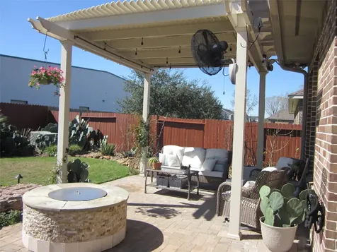 8020 Serenity Drive Pearland TX 77584