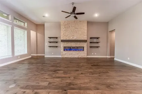 1050 Groveton Ridge Lane Pinehurst TX 77362