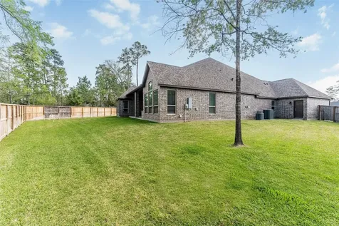 1050 Groveton Ridge Lane Pinehurst TX 77362