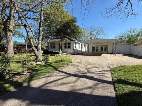 1415 Edgewood Drive Richmond TX 77406