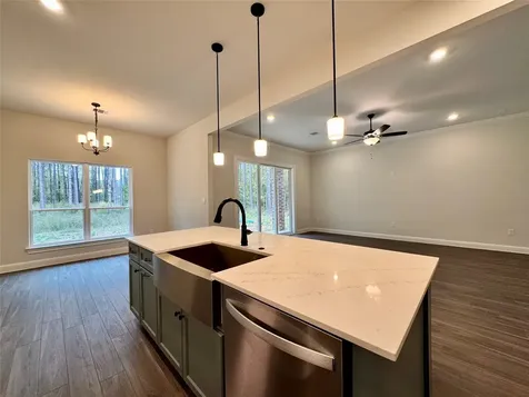 4212 Road 66126 Dayton TX 77535
