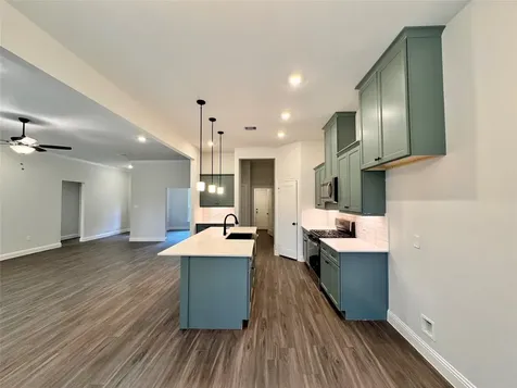 4212 Road 66126 Dayton TX 77535