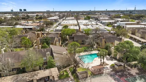 9371 Pagewood Lane Houston TX 77063