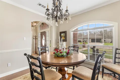 213 Regal Lane Liberty TX 77575