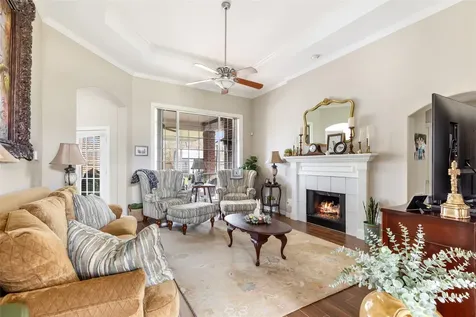 213 Regal Lane Liberty TX 77575