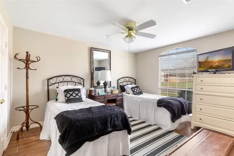 213 Regal Lane Liberty TX 77575