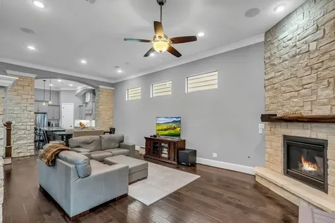 1219 W 25th Street B Houston TX 77008