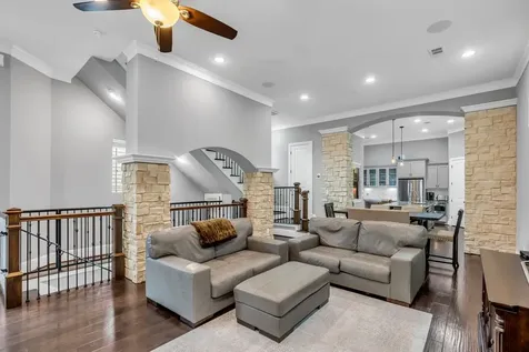 1219 W 25th Street B Houston TX 77008