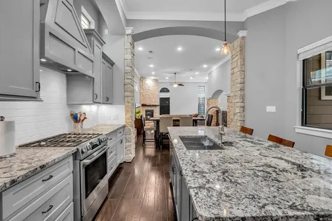 1219 W 25th Street B Houston TX 77008