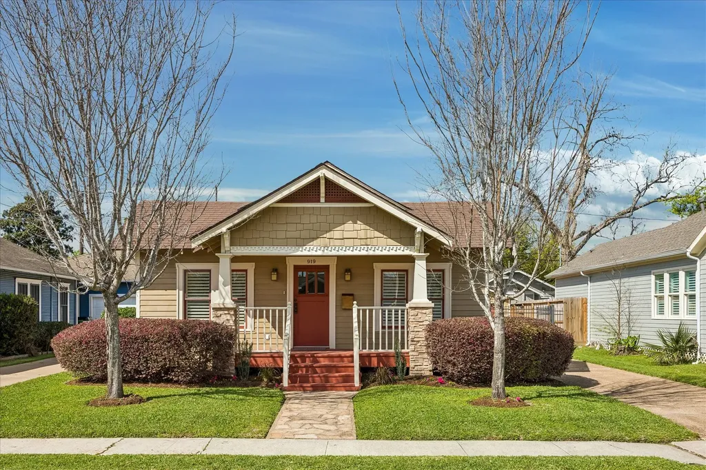 919 Key Street Houston TX 77009