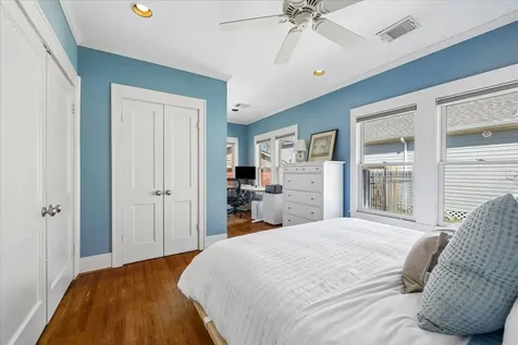 919 Key Street Houston TX 77009