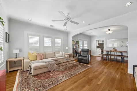 919 Key Street Houston TX 77009