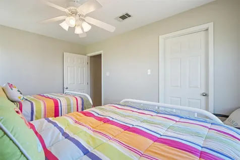 972 Rancho Carribe Port Bolivar TX 77650