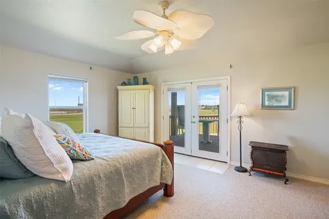 972 Rancho Carribe Port Bolivar TX 77650