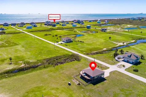 972 Rancho Carribe Port Bolivar TX 77650