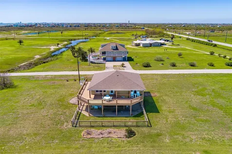 972 Rancho Carribe Port Bolivar TX 77650