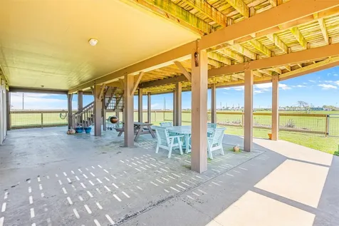 972 Rancho Carribe Port Bolivar TX 77650
