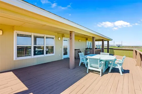972 Rancho Carribe Port Bolivar TX 77650