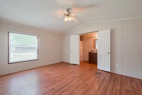 506 S Oakhurst Drive Livingston TX 77351