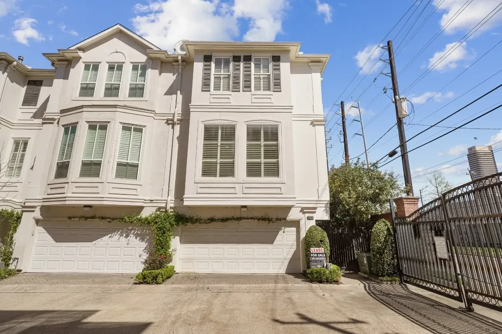 1902 Greenwich Place Drive Houston TX 77019