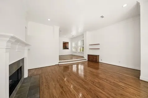 1902 Greenwich Place Drive Houston TX 77019