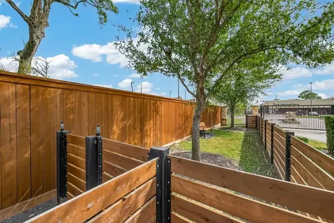 5203 Carters Bank Avenue Houston TX 77091
