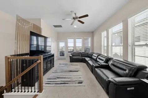 5467 Larkin Street Houston TX 77007