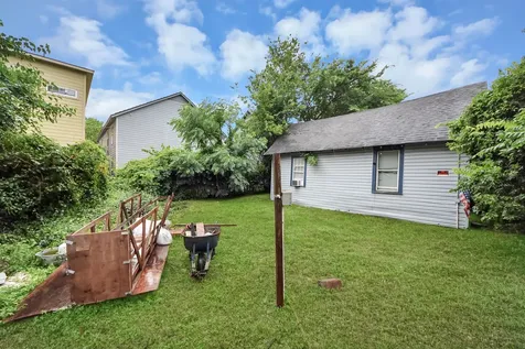 2611 Canfield Street Houston TX 77004