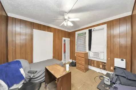 2611 Canfield Street Houston TX 77004