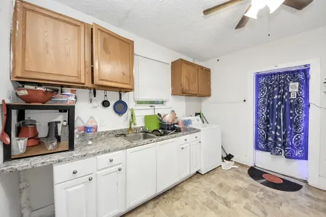 2611 Canfield Street Houston TX 77004