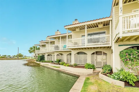 19 Dana Drive B Galveston TX 77554