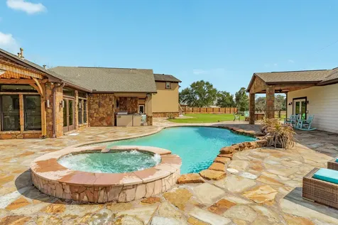5022 Riverview Drive Cr930 Alvin TX 77511