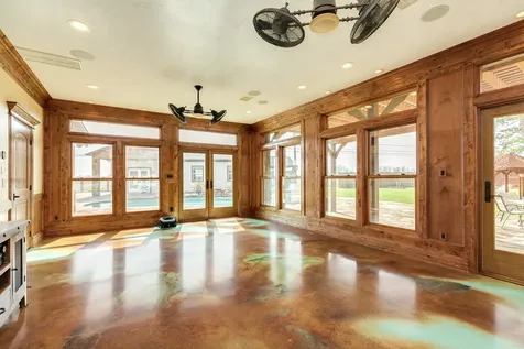 5022 Riverview Drive Cr930 Alvin TX 77511