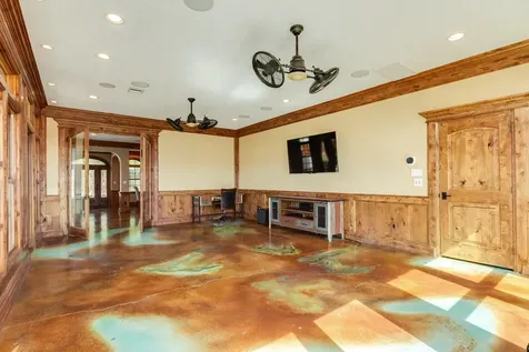 5022 Riverview Drive Cr930 Alvin TX 77511