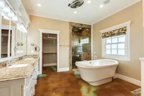 5022 Riverview Drive Cr930 Alvin TX 77511