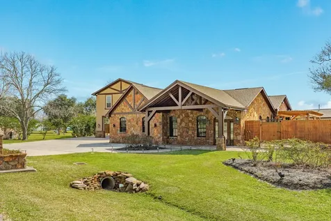 5022 Riverview Drive Cr930 Alvin TX 77511