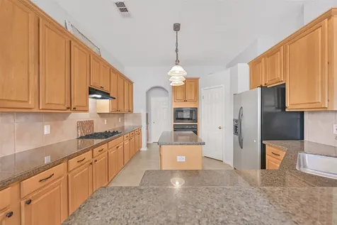 2835 Fairway Drive Friendswood TX 77546