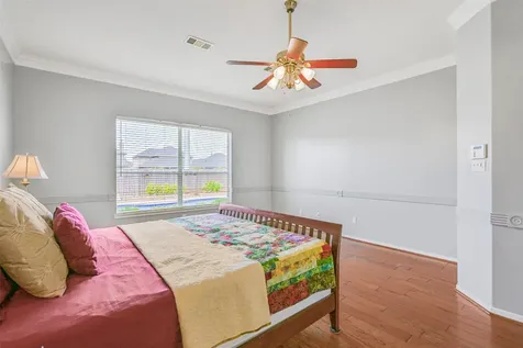 2835 Fairway Drive Friendswood TX 77546