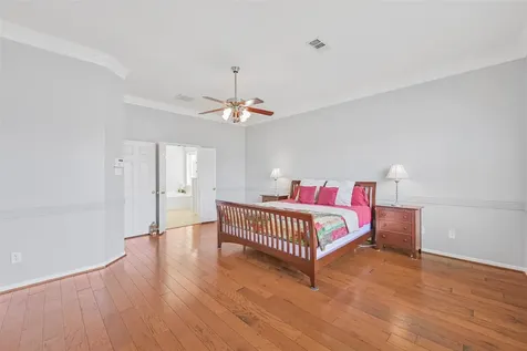 2835 Fairway Drive Friendswood TX 77546