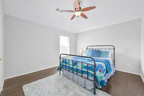 2835 Fairway Drive Friendswood TX 77546