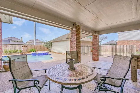 2835 Fairway Drive Friendswood TX 77546