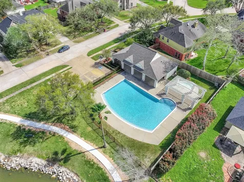 2835 Fairway Drive Friendswood TX 77546