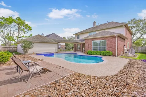 2835 Fairway Drive Friendswood TX 77546