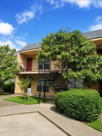 3303 W Greenridge Drive 38 Houston TX 77057
