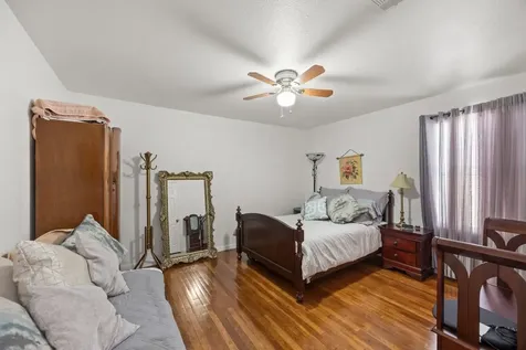 1211 Trimm Avenue Pasadena TX 77502