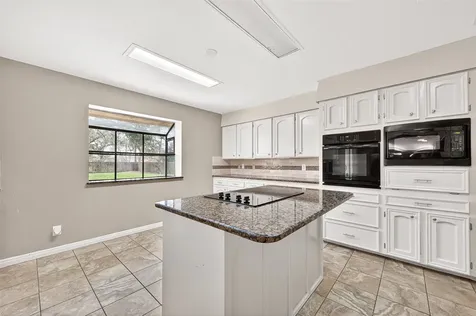 5607 Avenue M 1/2 Santa Fe TX 77510