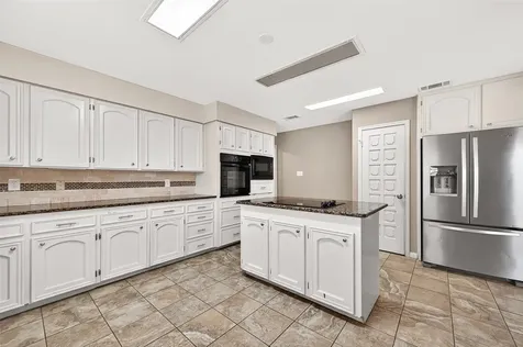5607 Avenue M 1/2 Santa Fe TX 77510