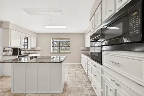5607 Avenue M 1/2 Santa Fe TX 77510