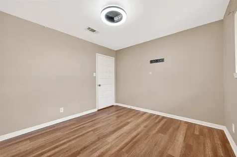 5607 Avenue M 1/2 Santa Fe TX 77510